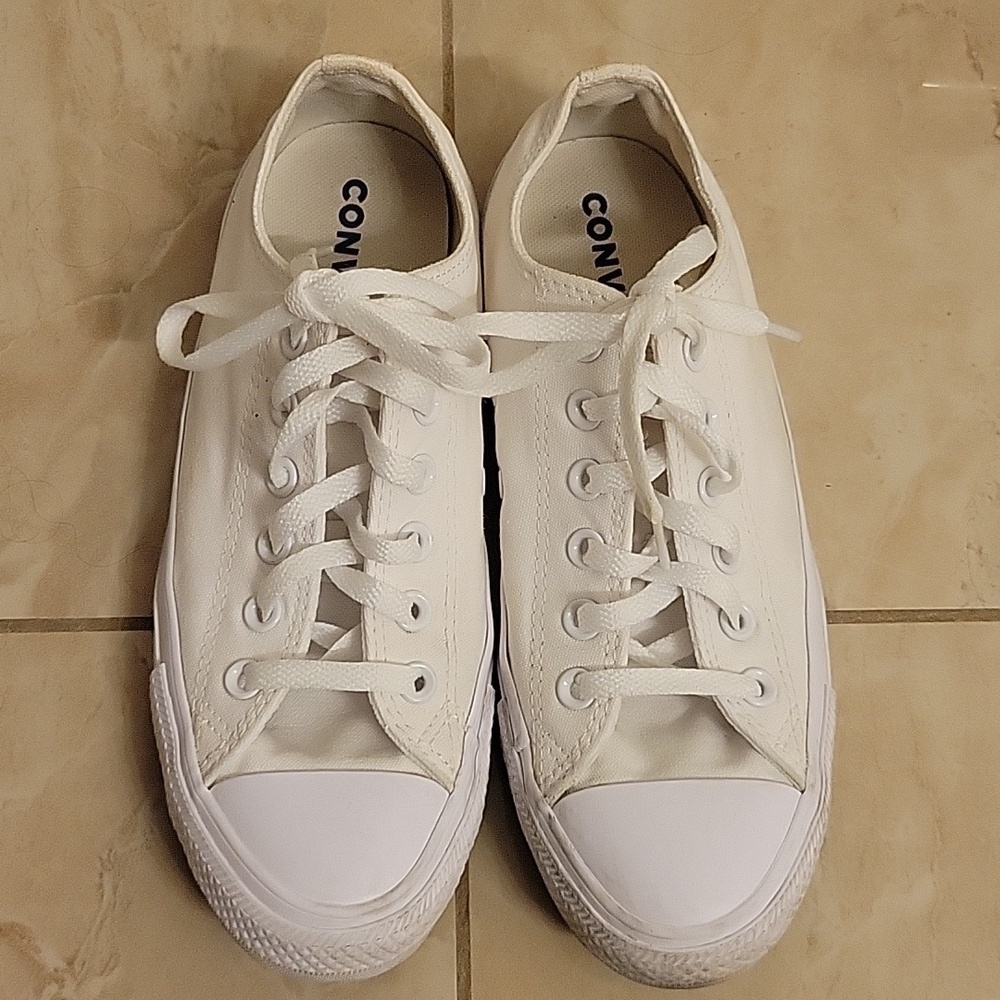 CONVERSE CHUCK TAYLOR ALL STAR SNEAKERS WOMEN'S 8.5 MEN'S  6.5